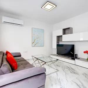  Appartement Cosy Steps To St George's Bay Malte